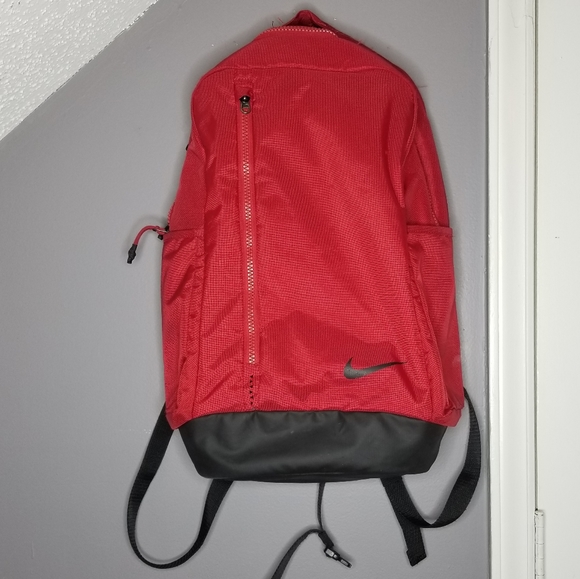 nike multi pocket backpack